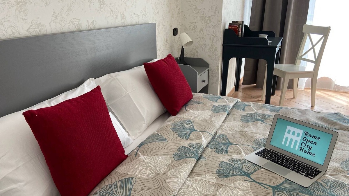 Quartiere XXIV Don Bosco Apartment | Rome Open City Home, two steps away from Metro A