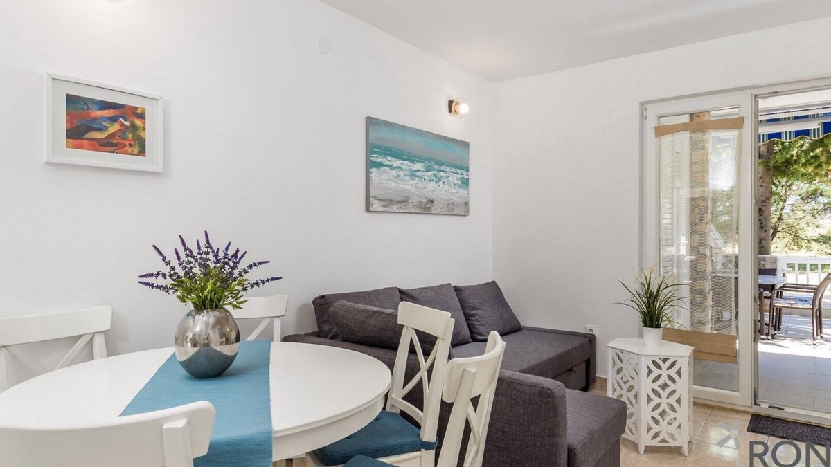 Kolanjski Gajac Apartment | Rona apartment Flower 1