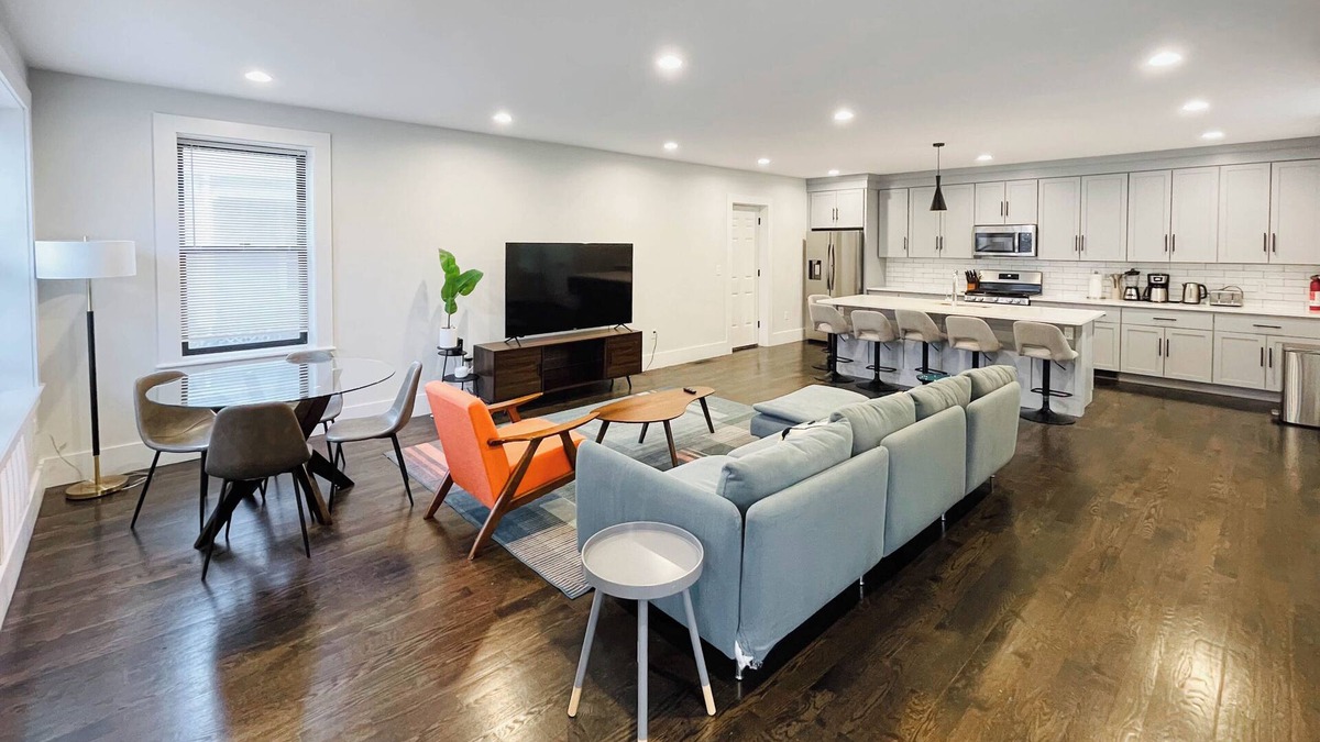 Neponset - Port Norfolk Apartment | Roof Deck, Sleeps 10, W/D, Waterviews!