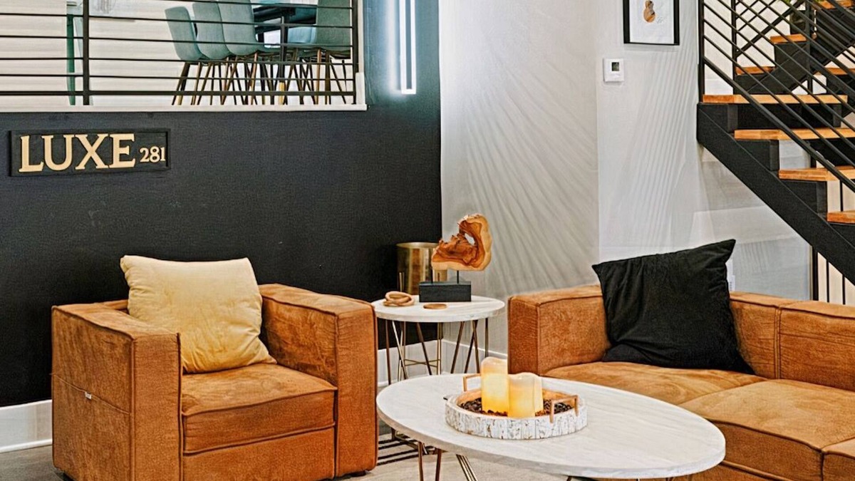 New Pathways House | Rooftop Patio/3 Mins to Downtown/Stylish House