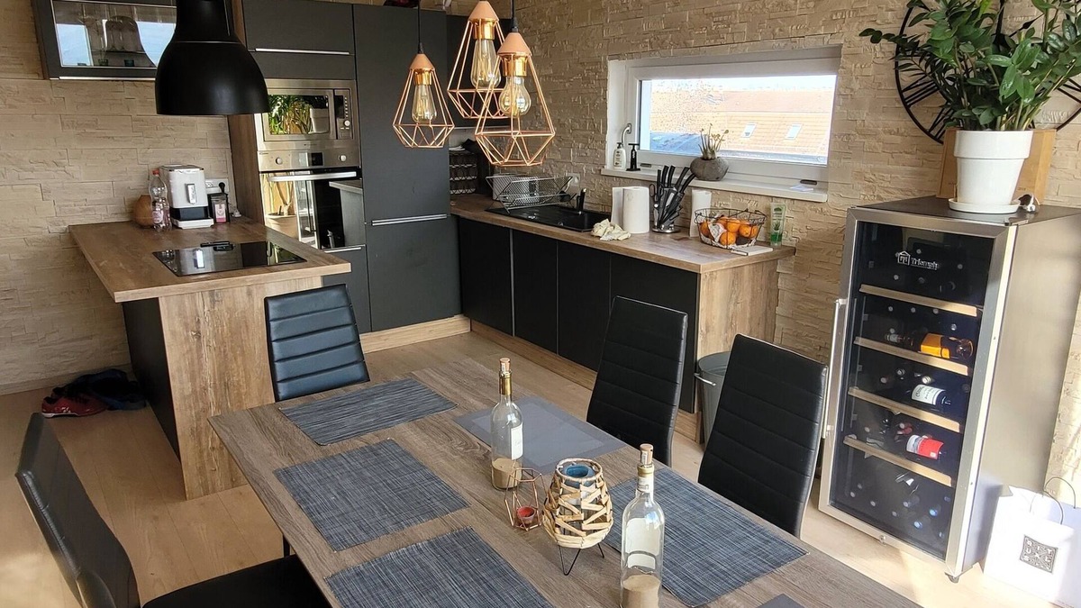 Eckbolsheim Apartment | Rooftop Strasbourgeois