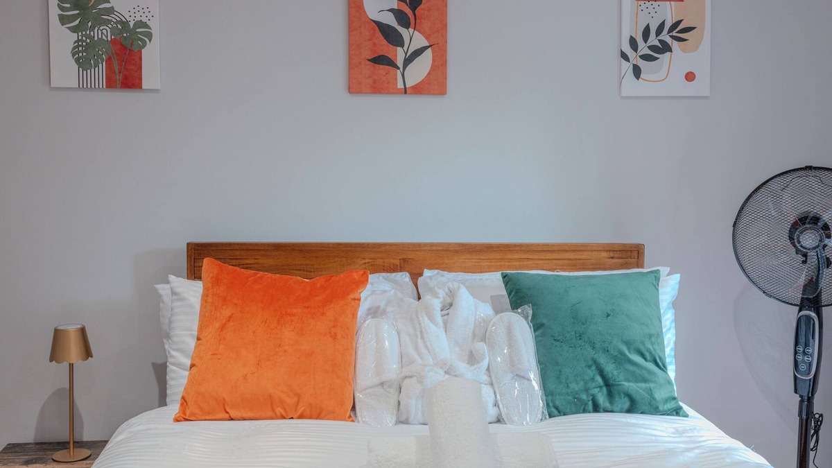 Coldharbour Apartment | Rooftop/worktable/Netflix/Parking/Promo/longstay