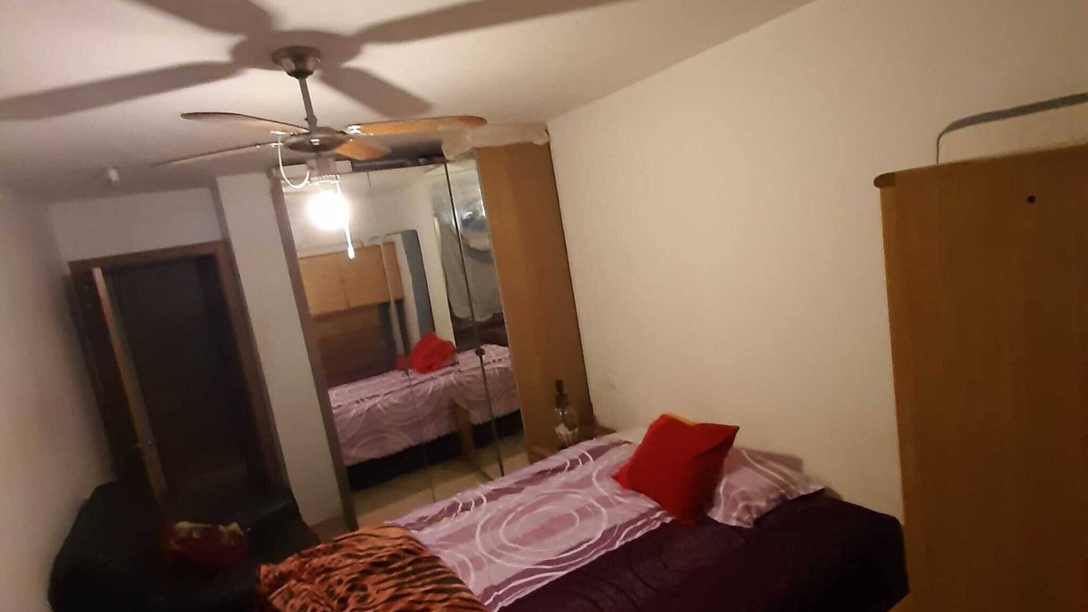 Zaragoza Bed & Breakfast | Room 12m.Location>Price: Cities and gastronomy, Theme park.tramway.