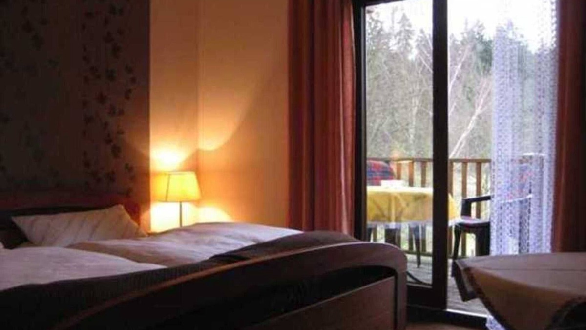 Lichtenfels Apartment | Room 4 - House by the forest