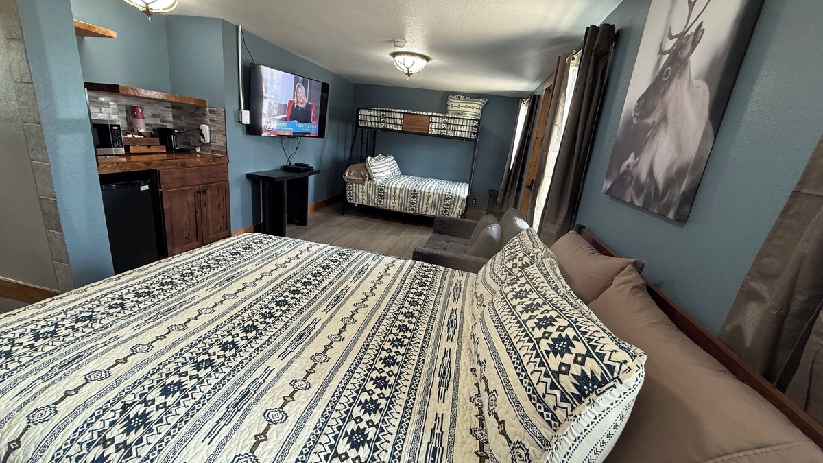 Walden Hotel | Room 9 - Caribou Crossing Motel