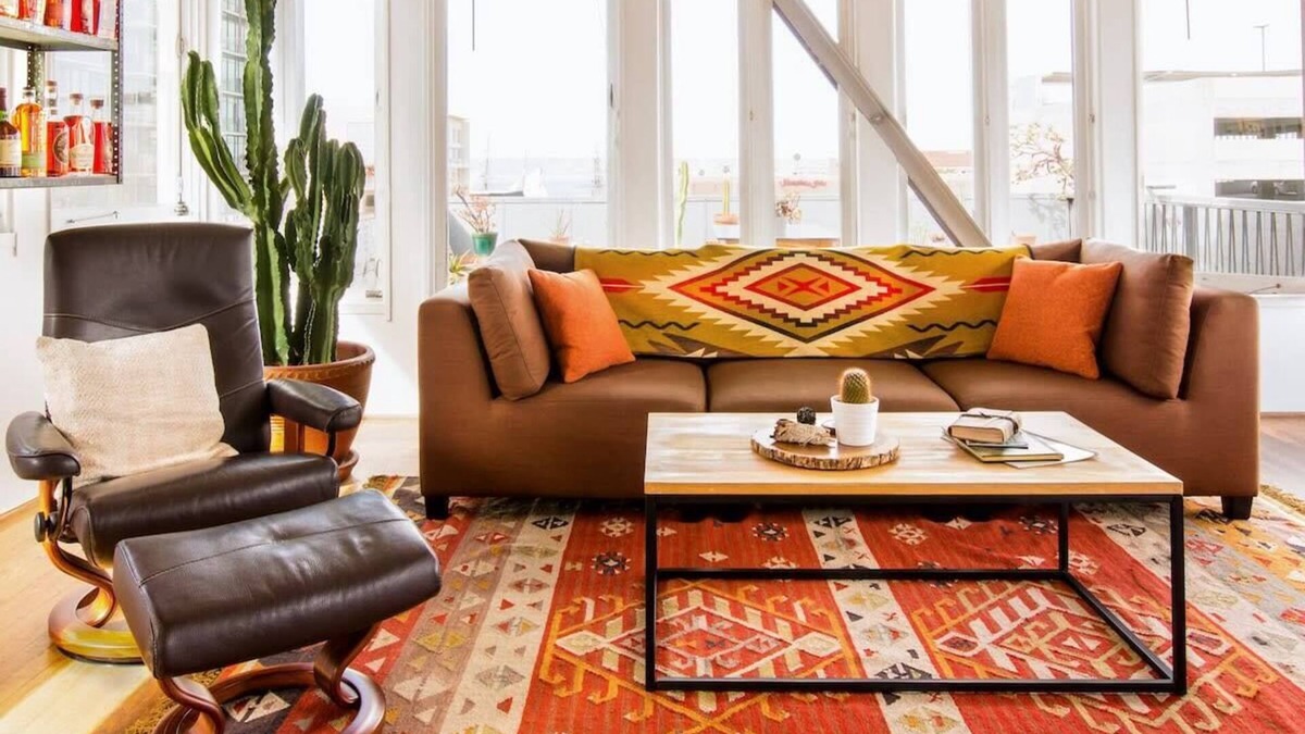 Little Italy Apartment | Room A at The Dutra Inn - Little Italy