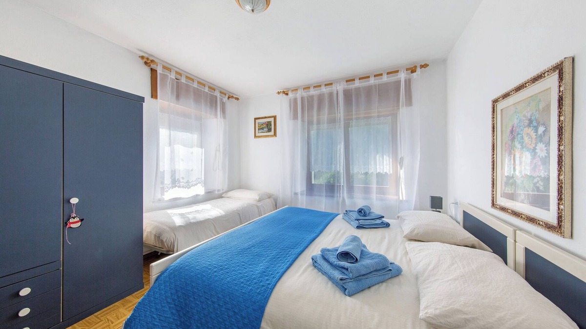 San Pietro di Cadore Apartment | Room 'Abeti' with Mountain View