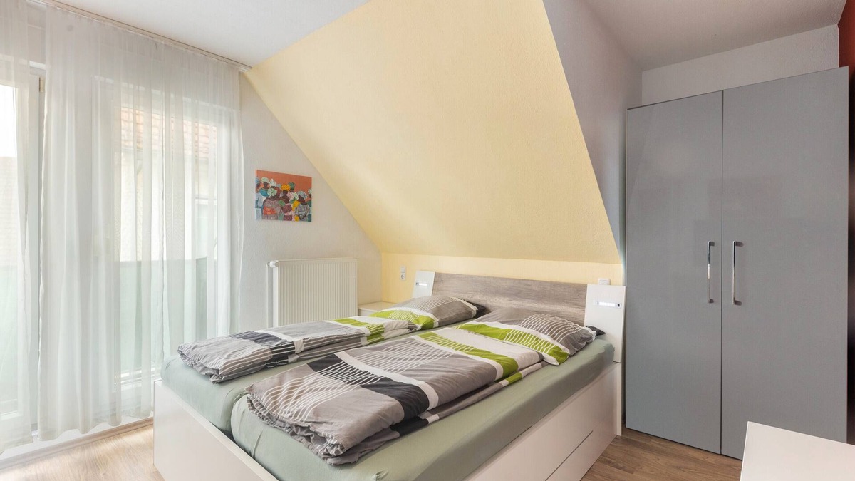 Birstein Apartment | Room 'Afrika' with Shared Terrace and Wi-Fi