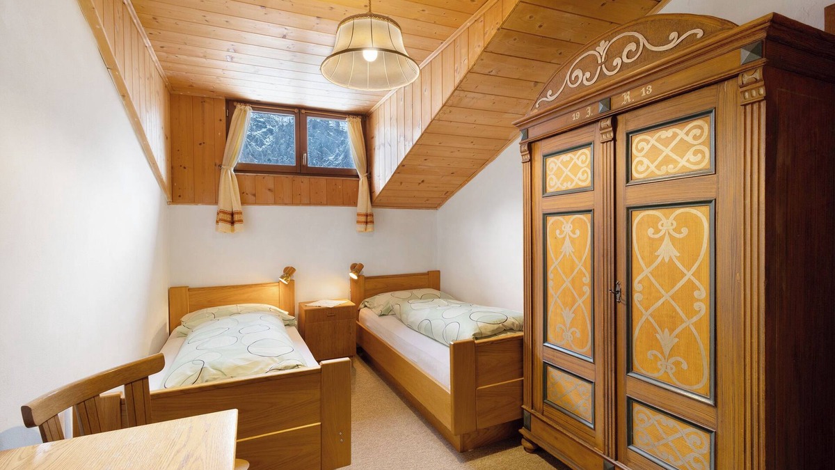 Val di Vizze Apartment | Room 'Bartlhof Pletzenspitz' with Mountain View, Shared Terrace and Wi-Fi