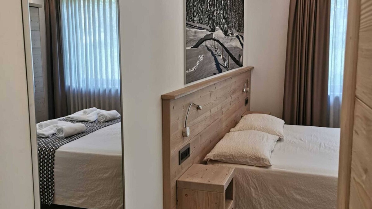 Lozzo di Cadore Bed & Breakfast | Room 'Camera 5 Suite' with Balcony and Wi-Fi