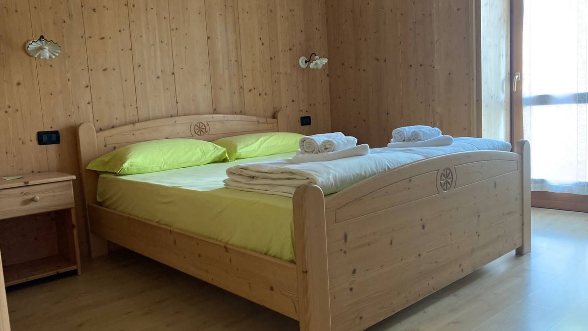 Roncegno Apartment | Room 'Double with Terrace' with Mountain View, Private Terrace and Wi-Fi