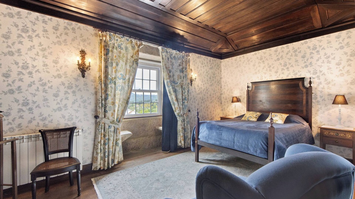 Moimenta da Beira Apartment | Room 'Double' with Shared Garden and Wi-Fi