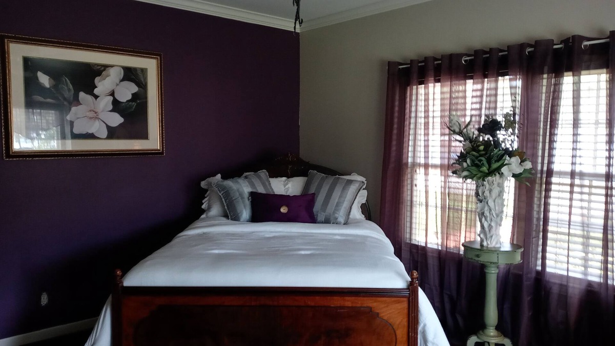 El Campo House | Room for RENT! Peaceful, Bring your favorite book . Relaxing hm for Single Lady