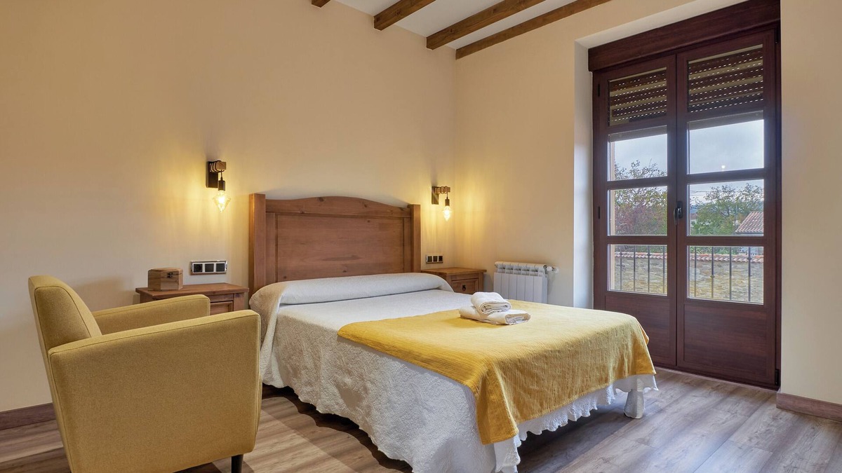 Ferreras de Abajo Apartment | Room 'Habitacion 3' with Shared Pool, Shared Terrace and Wi-Fi