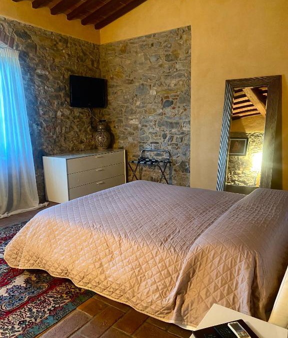 Santa Cristina a Mezzana House | Room in BB - Sottotono Agriturismo with swimming pool on Florence surrounded by greenery