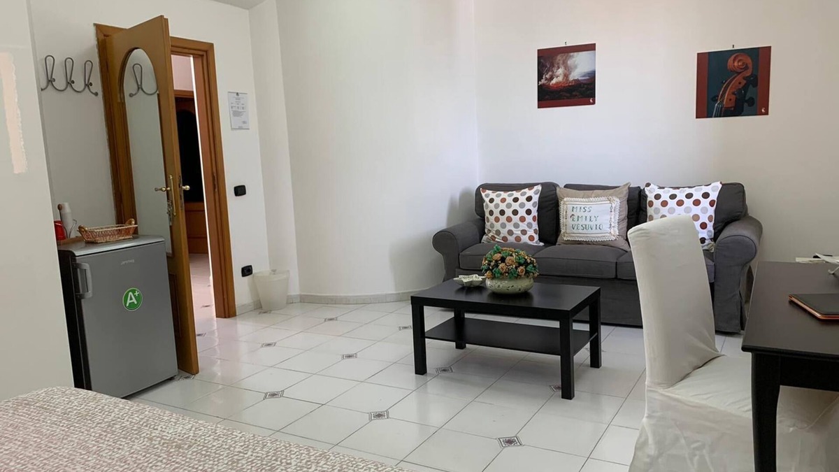 San Sebastiano al Vesuvio House | Room POMPEI