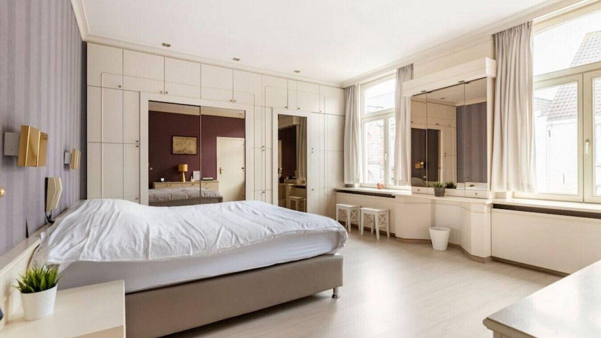 Historical Center Bruges Apartment | ROOM N°2 - Suite Stays Bruges