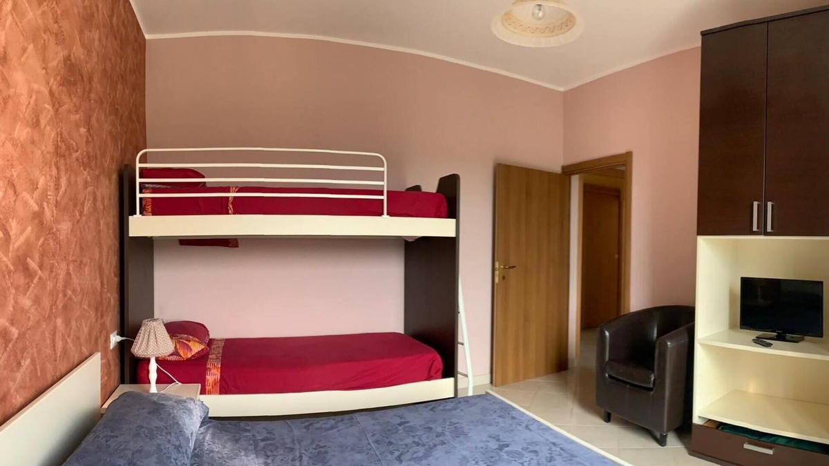 Ligo Bed & Breakfast | Room 'Quadrupla' with Mountain View, Wi-Fi and Air Conditioning