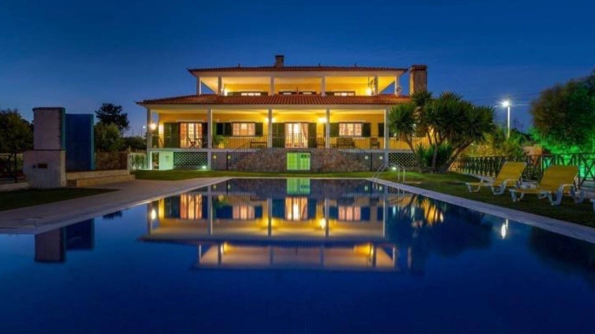 Vilar da Mo House | Room 'Quarto Campo' with Mountain View, Wi-Fi and Air Conditioning