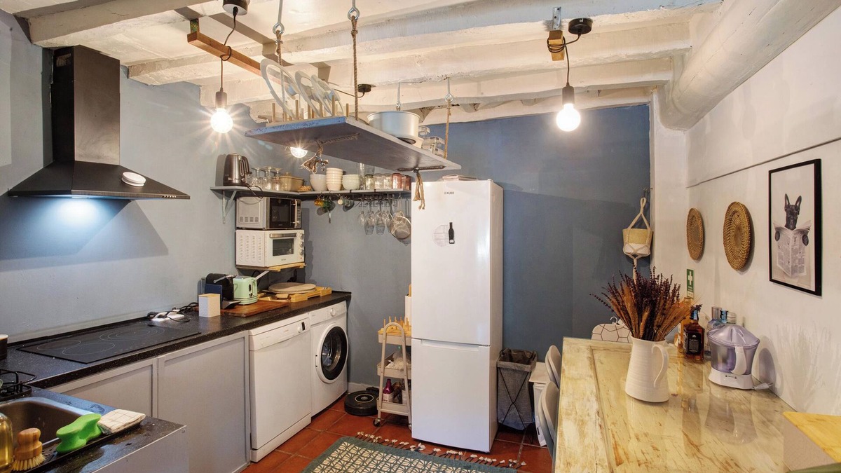 Castanheira de Pera House | Room 'Quarto Terracota' with Mountain View, Shared Pool and Wi-Fi