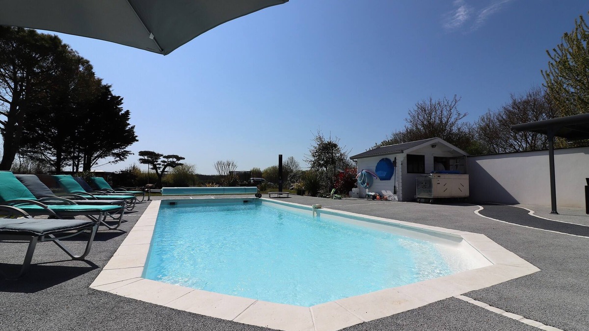 Le Thou Bed & Breakfast | Room rental for 2 people with disabled access, small dog accepted