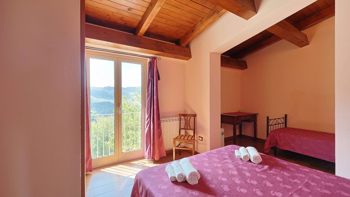 Patti Apartment | Room 'Salina' with shared terrace, shared garden and air conditioning