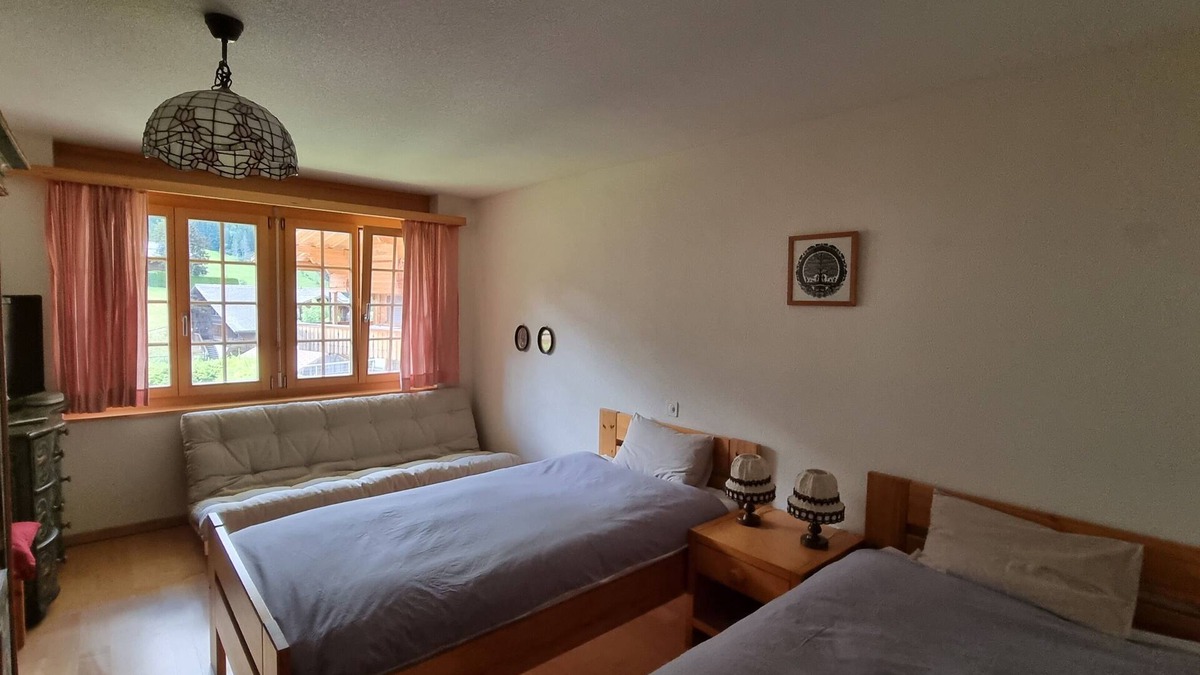 Lauenen Bed & Breakfast | Room with extra-large double-bed, cable TV, private bathroom, organic breakfast,