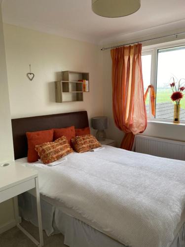 Kenfig Hill House | Rooms at Carol's Place near Porthcawl, Margam, Bridgend, 3mins to M4, 3 Room Types Available