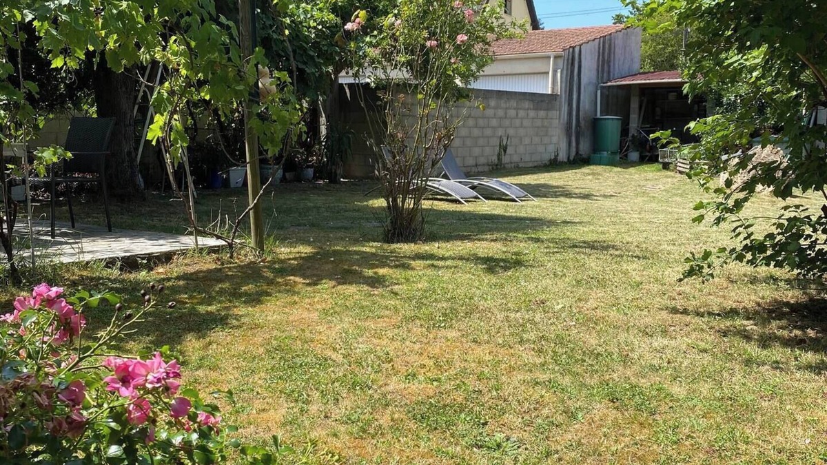 La Ville-du-Bois Apartment | Rooms near Paris (20mn to Paris)