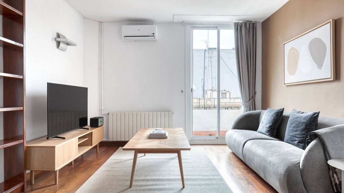 L'Antiga Esquerra de l'Eixample Apartment | Roomy Antiga Esquerra de l'Eixample 1BR w/Balcony, by Blueground