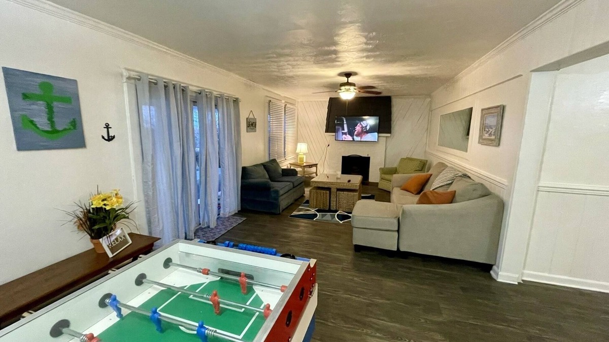 Cottage Line Apartment | Roomy Beachfront Apartment! Game room, big deck, 2 bed/2 bath!