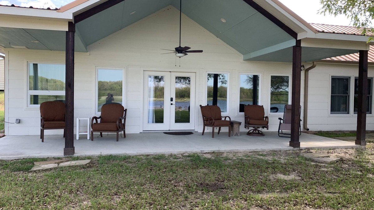 Canton Apartment | Roomy Master Suite - Perfect for 2-3 adults OR 2 adults 1 child, min age 8 yrs