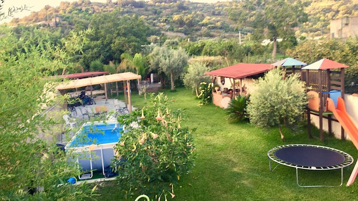 Sant'Alessio Siculo House | Rosa dei Venti Sicilian house between the sea and the countryside