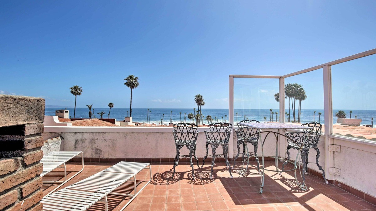 Las Gaviotas Cottage | Rosarito Beach Home in Las Gaviotas w/Ocean Views