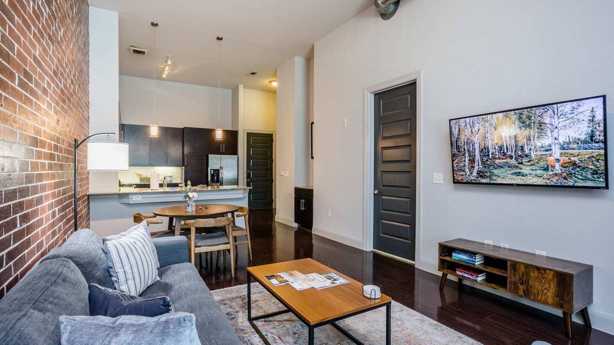 The Galleria Apartment | Rose at the Millennium - Stylish 1 BR in Houston