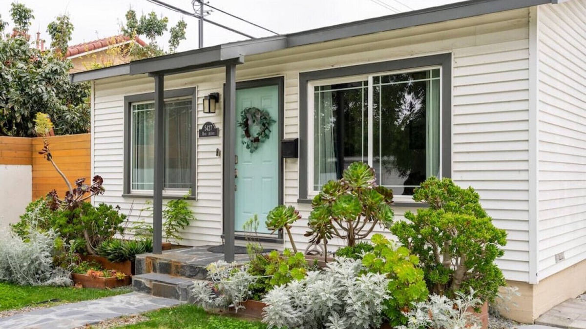 North Long Beach Apartment | Rose Casita with Hot Tub