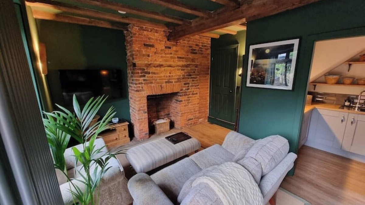 Oulton Cottage | Rose Cottage Oulton Leeds