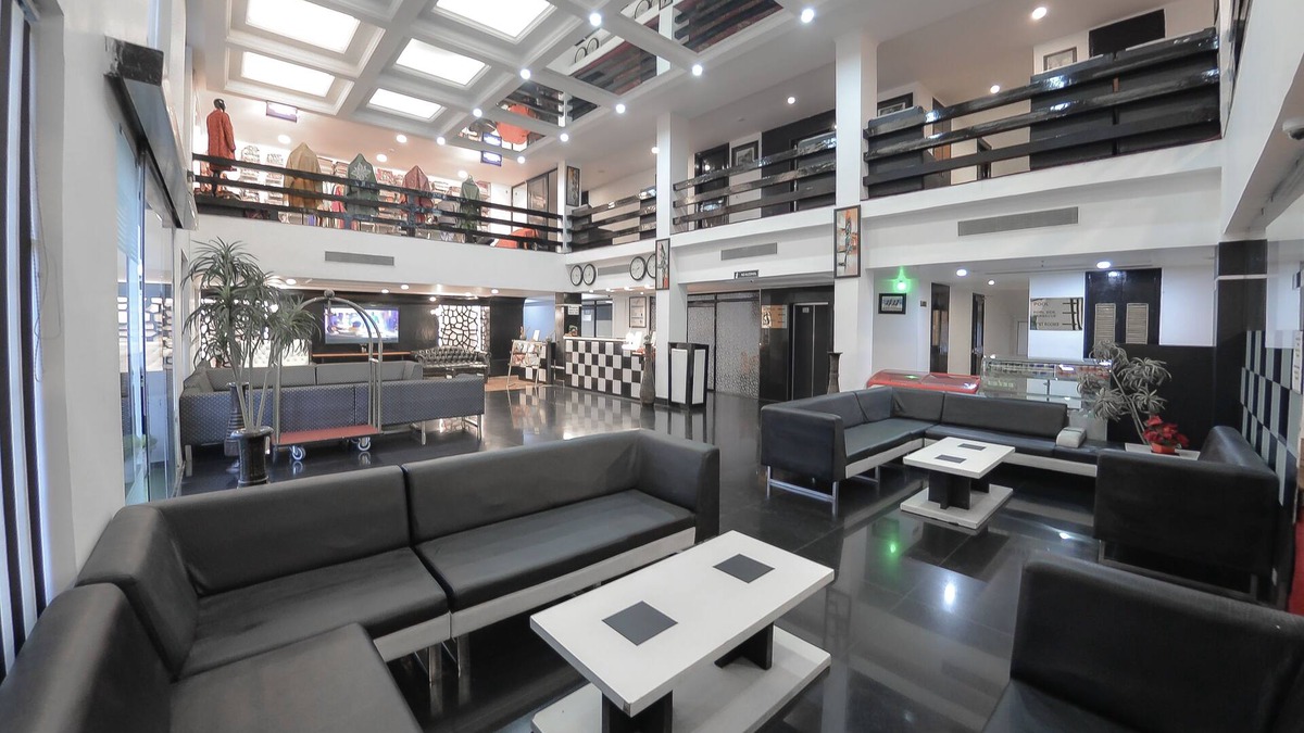 Rajbagh Hotel | Rose Petal