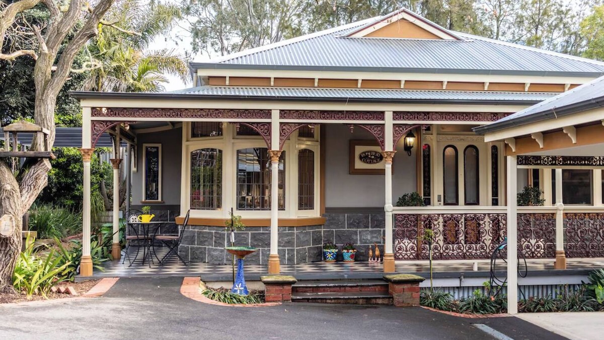 Lilydale House | ROSEBERY COTTAGE - PREMIUM LUXURY ACCOMMODATION IN THE BEAUTIFUL YARRA VALLEY