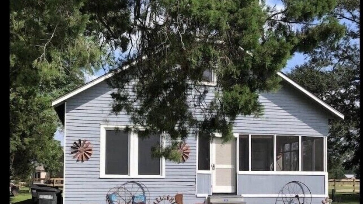 Rose Hill Other | Rosehill Historic Farmhouse- Contactless, Private, Serene yet close to it all!