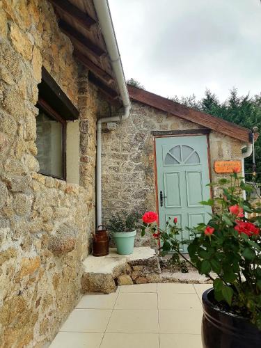 Saint-Saud-Lacoussiere House | Rosemarie's Den