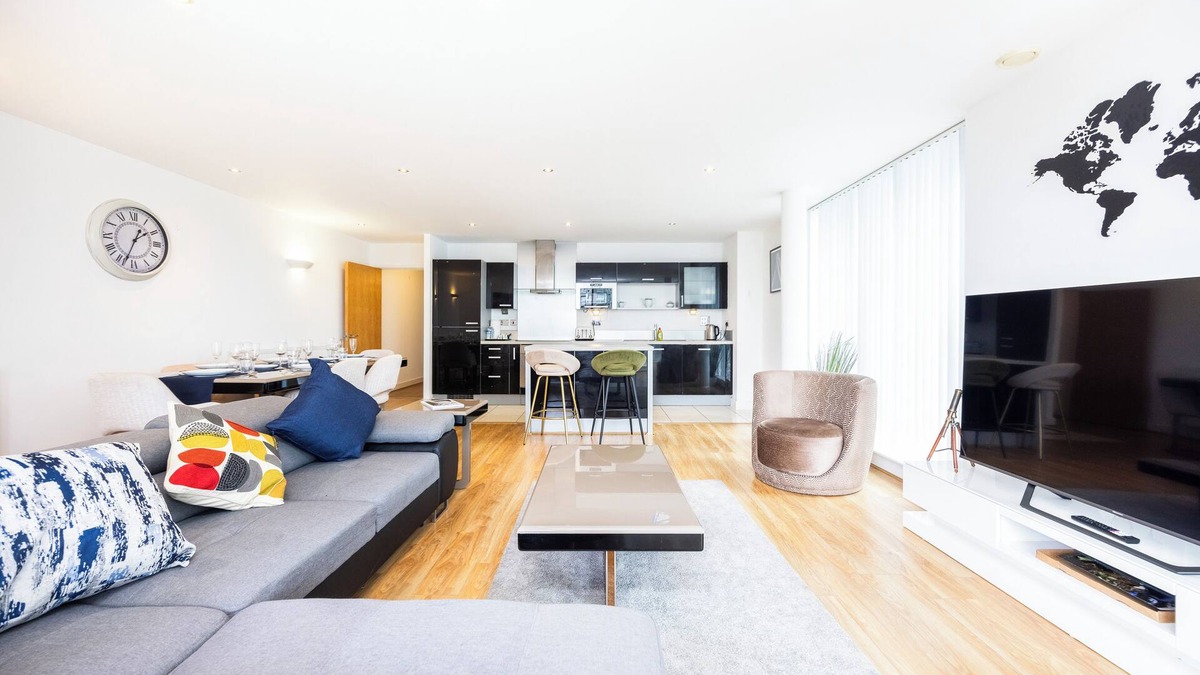 Canning Town South Apartment | Ross Corner 3 Bed Executive Apartment at ExCel