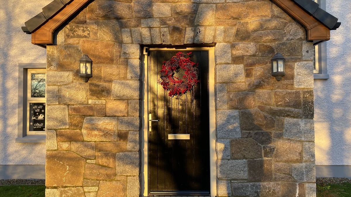Newry House | Rostrevor Valley House -mountainside Hot Tub View