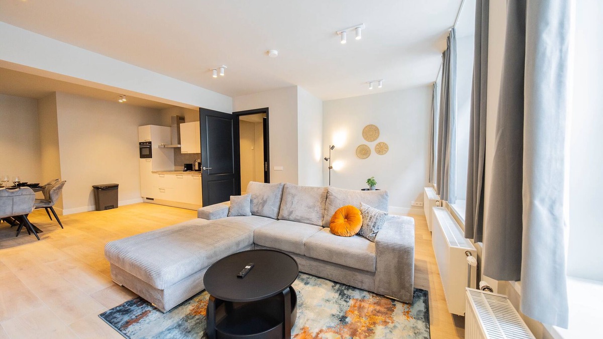 Stadsdriehoek Apartment | Rotterdam Rustique 3BDR Apartment JUF