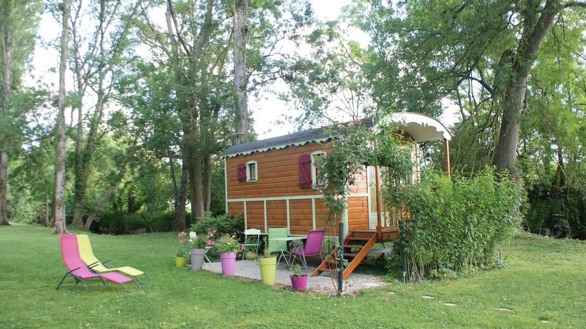 Beaulieu-les-Loches Cottage | Roulotte au Bord de L'eau, Près des Châteaux de Loire