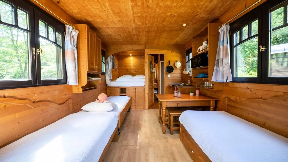 Chamberet Cabin | Roulotte Gîte 5 persons