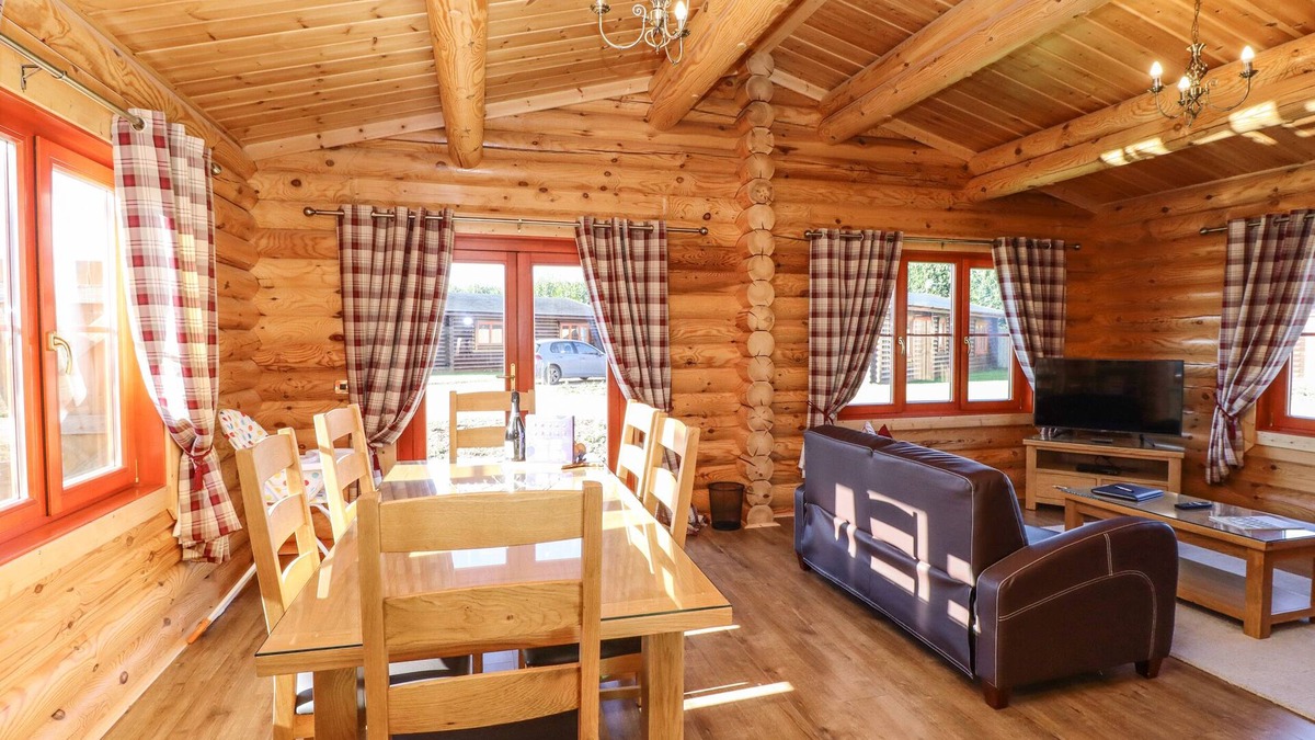 Greetham Cottage | Rowan Lodge