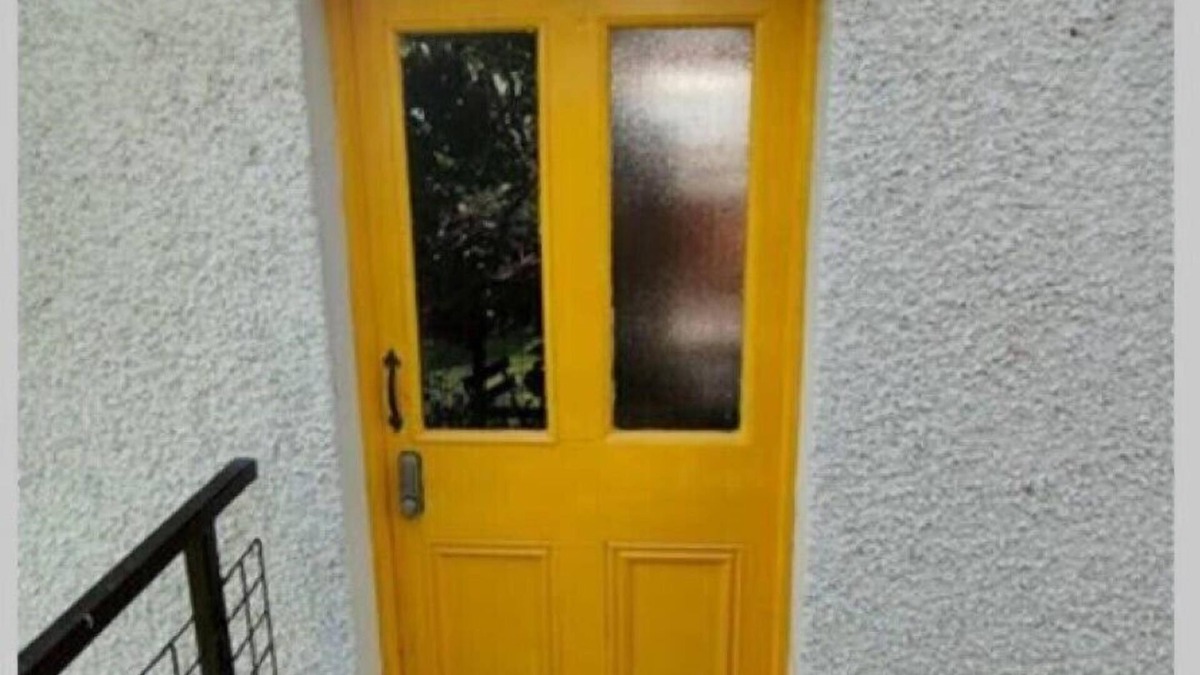 Kinallen Cottage | Rowantree Cottage One-Bedroom Apartment