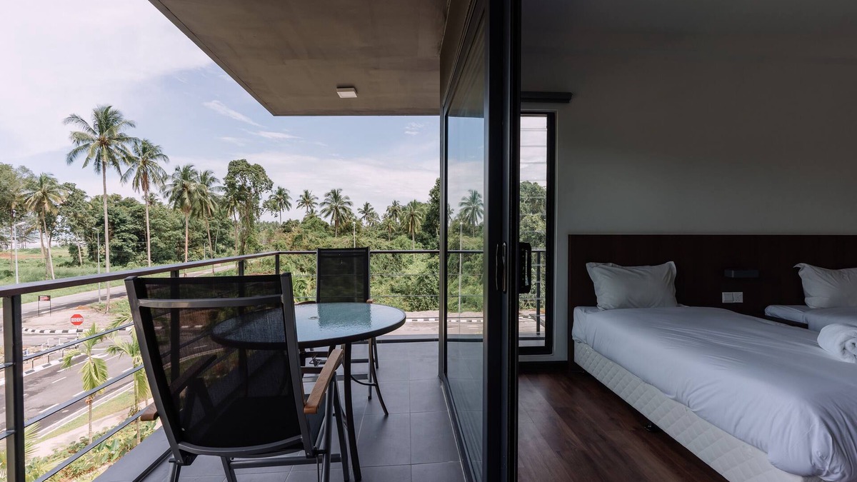 Sematan Hotel | Roxy Sematan Villa & Townhouse