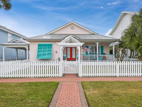 Crystal Shores House | Royal Bahamian by Newman-Dailey